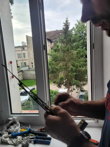 Naprawa Okien i drzwi tarasowych. Active Okna.